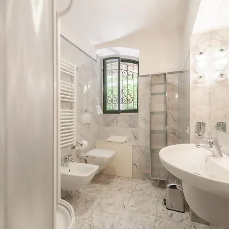 - The Marble Versilia- Free Parking- Holiday home Marina di Massa